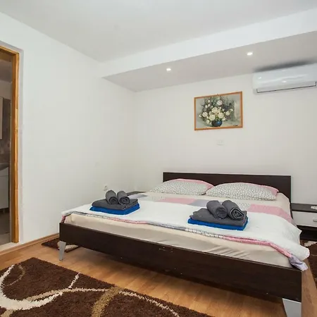 Eagle Villa Svinisce
